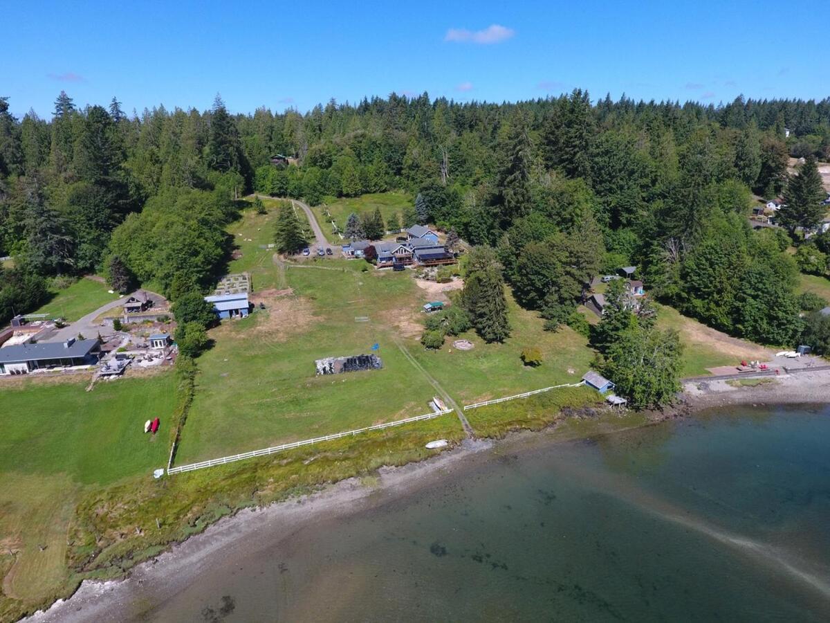 Oceanfront Studio/Loft: Alpacas, Oysters & Kayaks Shelton Εξωτερικό φωτογραφία
